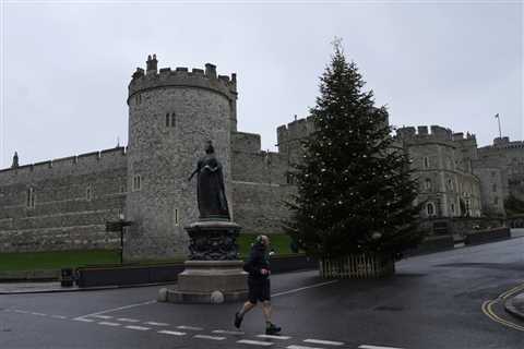 British police arrest armed intruder on Windsor Castle grounds