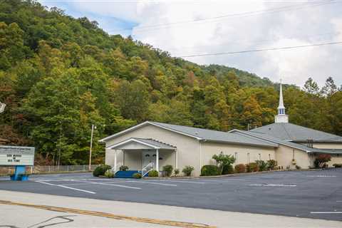 What Will It Take to Boost Vaccinations? The Scene From Kentucky’s Back Roads