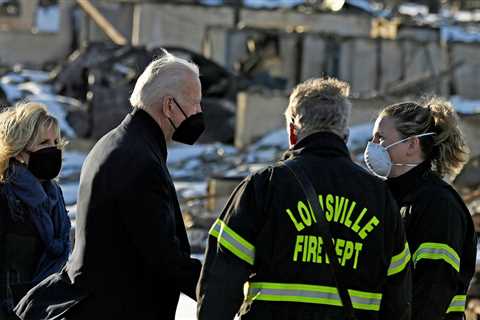 Biden Consoles Residents in Fire-Ravaged Colorado