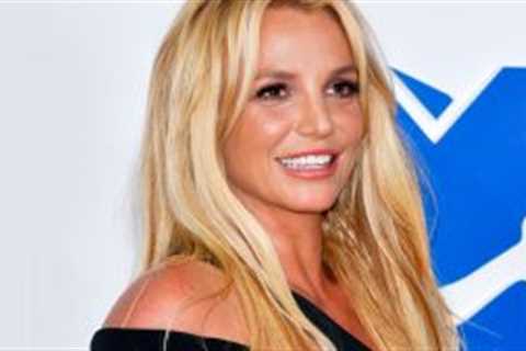 Britney Spears hits out at sister Jamie Lynn after being accused of locking her in a room with a..