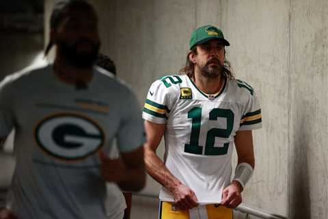 Aaron Rodgers Wants to Do Right by the Green Bay Packers After a Selfish and Self-Centered Year:..