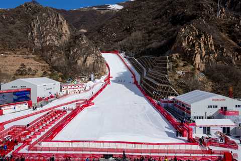 In Yanqing, the Wind Blows and the Skiers Wait. And Wait. And Wait.