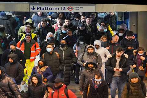 Commuters DON’T need to wear face masks on the Tube and on buses from TODAY, Transport for London..