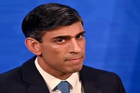 Chancellor Rishi Sunak handed questionnaire by Partygate cops