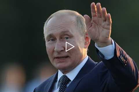 Is Putin Actually Popular In Russia? l FiveThirtyEight Politics Podcast