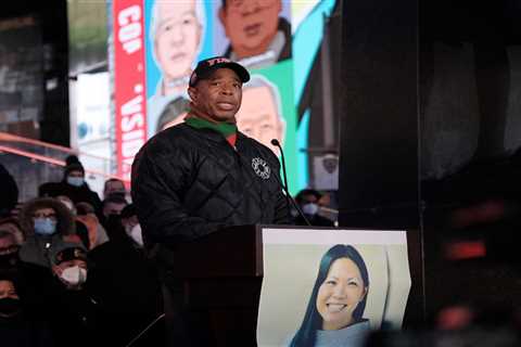 New York Asian hate crime spike puts pressure on new mayor