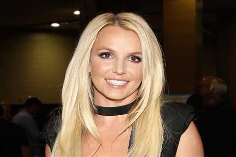 Britney Spears shares more nude photos taken before she became pregnant