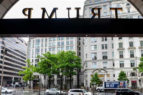 Trump Completes Sale of Washington Hotel to Investor Group