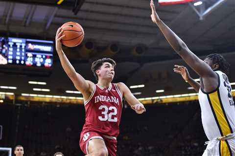 Costly mistakes result in another road loss for Indiana