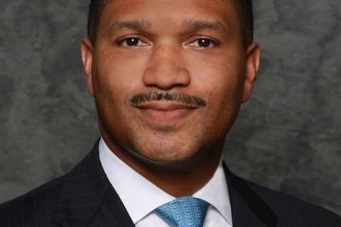 KeyBank’s James Waters and Jeffrey Weaver Named to Savoy Magazine’s 2022 Most Influential Black..