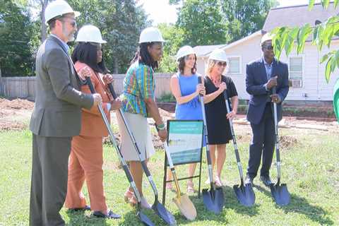 Martindale-Brightwood executives break ground on ‘affordable’ townhouses – WISH-TV |  Indianapolis..