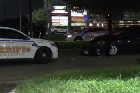 HCSO deputy involved in head-on crash with wrong-way driver on Hollister Road in NW Harris County