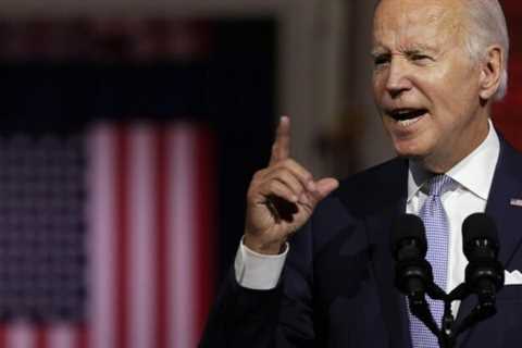 Biden warns of the end of democracy – •