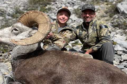 13-Year-Old Texas Girl Becomes Youngest Female Hunter to Complete North American Sheep Grand Slam