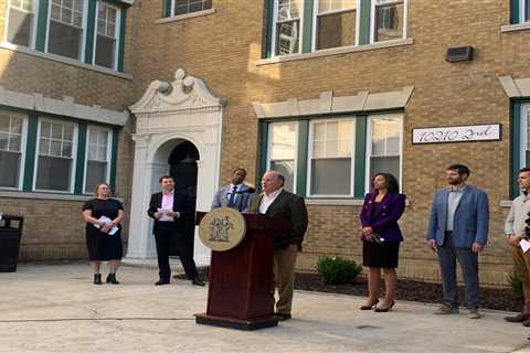 Formerly vacant apartments reopen with aid from Detroit housing fund