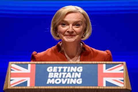 Liz Truss left walking tightrope as she faces fight to regain control of Tory party after..