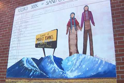 New Denver mural supports effort to rename Mt. Evans