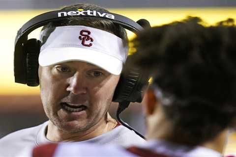 Commentary: Lincoln Riley and USC fail to achieve statement win as playoff hopes dim