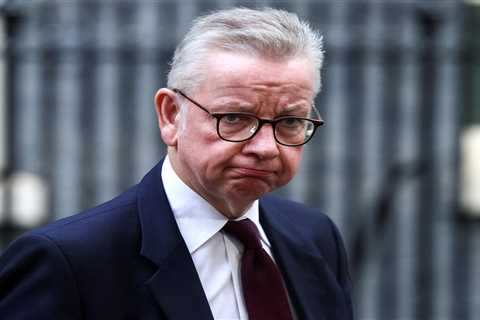 Michael Gove savages Liz Truss’ time in No10 as a “holiday from reality” as he issues grovelling..