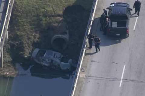 Vehicle found in bayou several hours after it crashed in SW Houston, police say