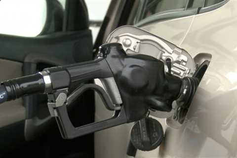 San Diego County gasoline costs drop for 30th straight day