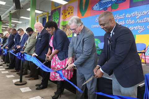 Greater Cleveland Food Bank opens 200,000 square foot distribution center