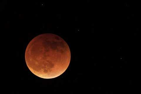 Last total lunar eclipse for 3 years arrives Tuesday