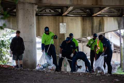 Houston to pay contractor $7 million to clean homeless encampments