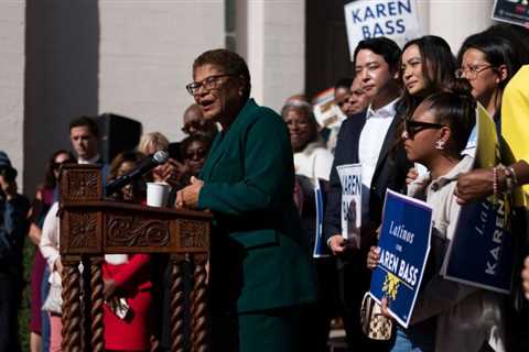 Karen Bass… from Group Organizer to Mayor of Los Angeles – Los Angeles Sentinel |  Los Angeles..