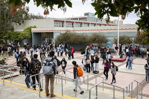 Lowell lecturers and workers stage sickout over San Francisco Unified’s payroll fiasco