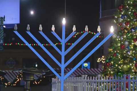 ‘First Night, First Light’ marks start of Hanukkah