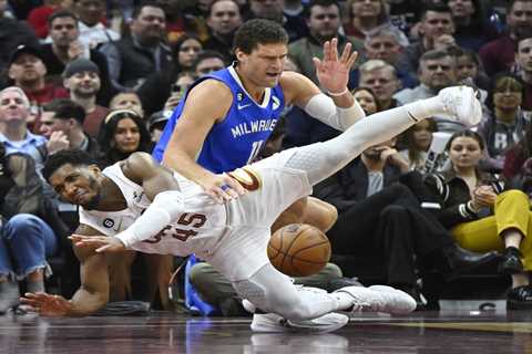 Hero ball nearly sinks Cleveland Cavaliers in win over Milwaukee Bucks