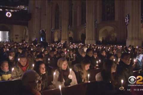 Thousands pack St. Patrick’s Cathedral for Christmas Eve Mass