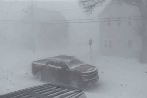 Buffalo buried in record-setting snowfall