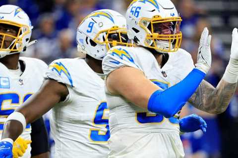 Los Angeles Chargers 20 vs. 3 Indianapolis Colts summary: stats and highlights |  NFL Week 16