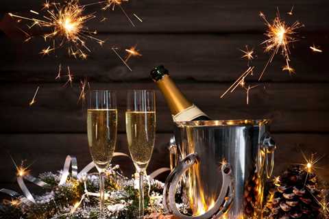 Where To Celebrate New Year’s Eve 2022 In Manhattan Beach