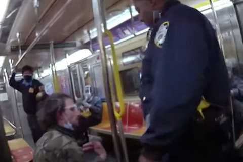 NYC to Pay $135K to Homeless Man Dragged Off Subway by Cops