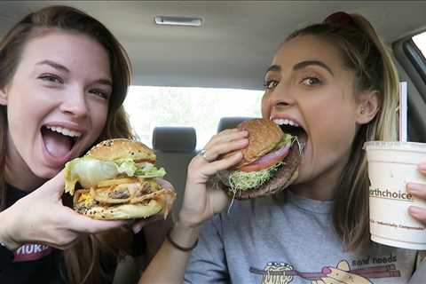 Binge-eating videos find a large audience, including for weight loss