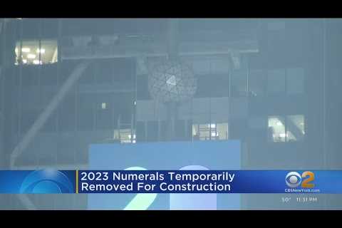 2023 numerals in Times Square temporarily removed for construction