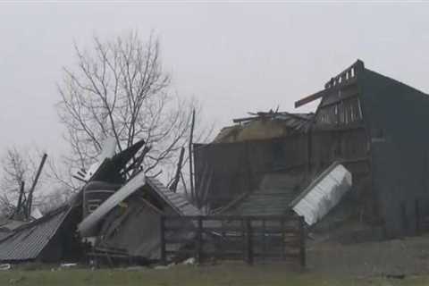 Tornadoes cause major damage in Southeast