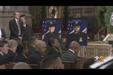 Memorial marks 1 year since deaths of NYPD Detectives Mora and Rivera