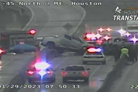 Fatal crash: 1 killed, HCSO sergeant injured in major accident reported on I-45 N HOV lane at W..