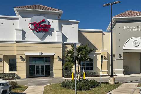 Guitar Center Opens 300th Location in Naples, Florida