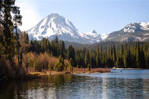 9 BEST National Parks for RVing in Solitude