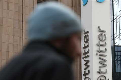 Twitter Cuts More Staff as Revenue Trails Expectations