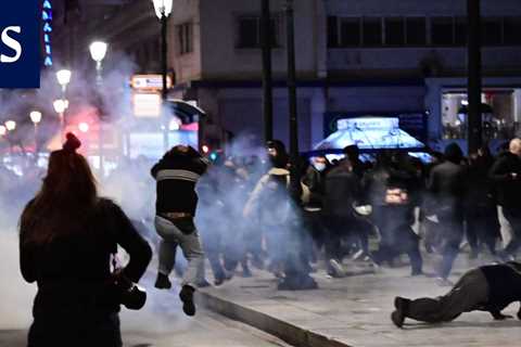 Violent protests due to train accident, riot police used tear gas in Athens – •