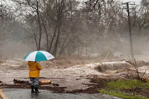 ‘Life-threatening’ flash floods devastate small California town