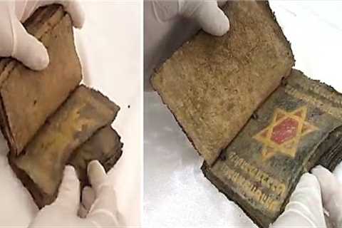 Workers In Turkey Just Found This Old Biblical Book With Gold Writing & Now It Has Been..