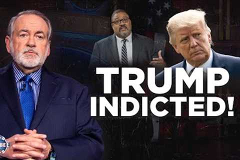 BREAKING NEWS: TRUMP INDICTED IN NY! Is His Presidential Run OVER? | LIVE with Mike