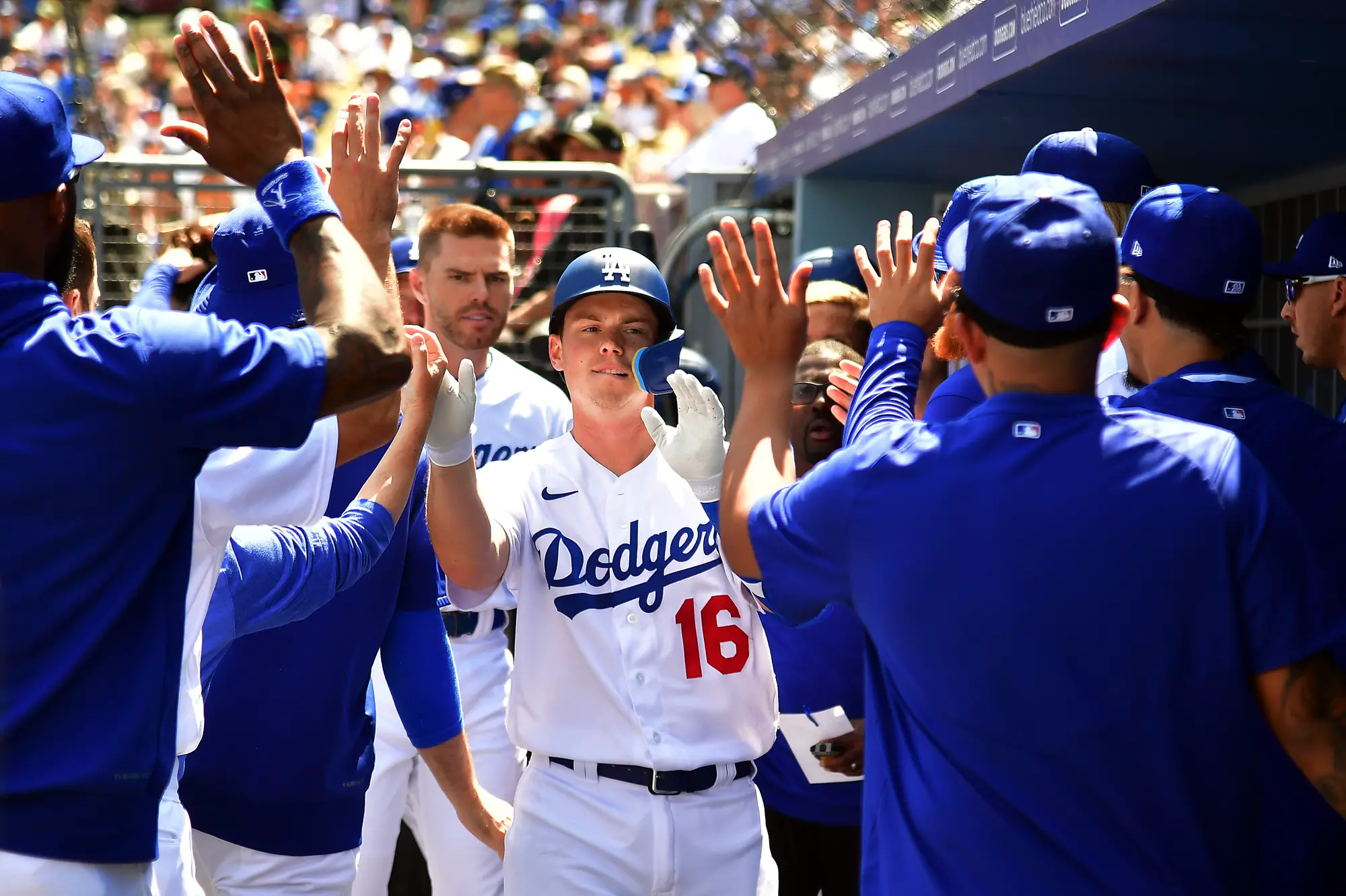 Dodgers Notes: LA Drops Close One, Muncy Injury Update, Clayton Kershaw Impressions & More